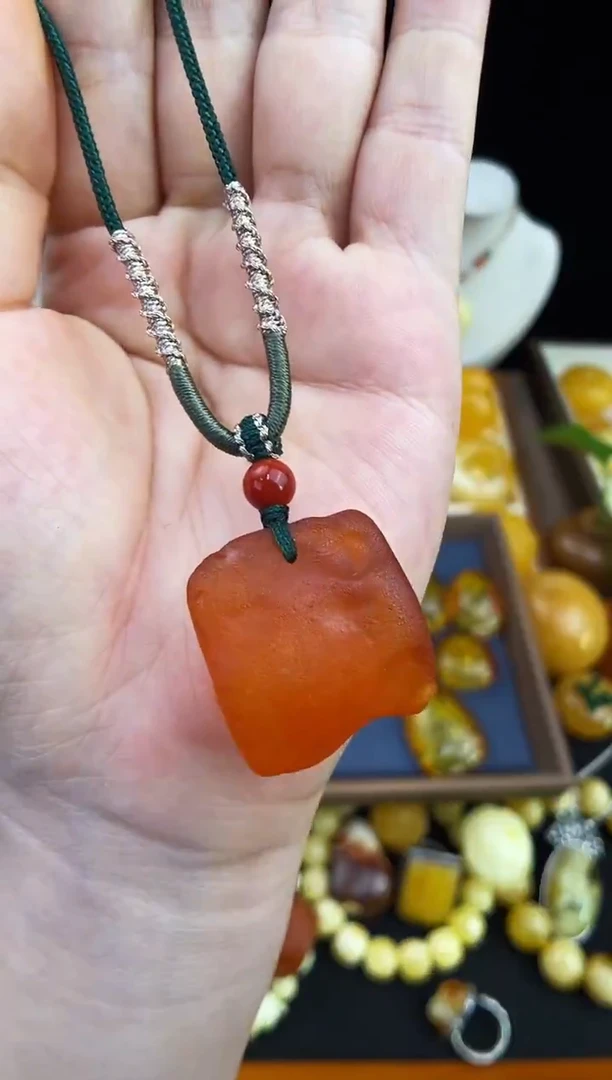 琥珀未镶嵌珠宝奇石柒月