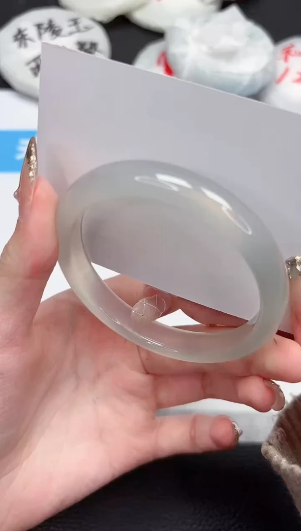 【闪购商品】石英质玉手镯未镶嵌379-58.7