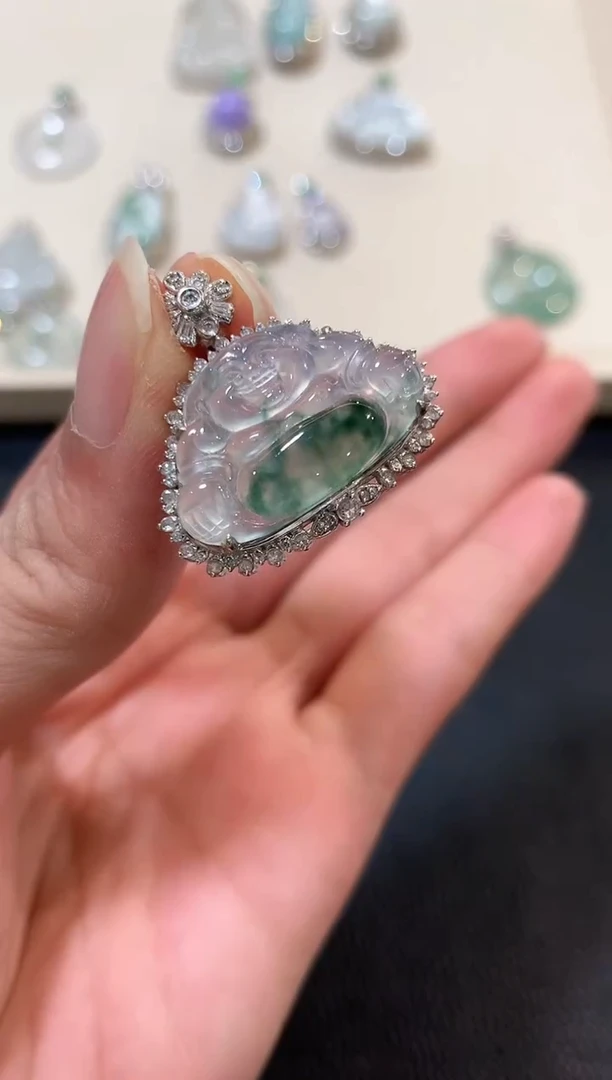 翡翠18K金镶嵌吊坠(不含链)b191