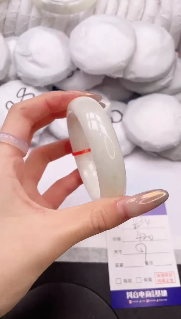 【闪购商品】和田玉手镯未镶嵌16K434-56