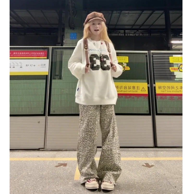 日系穿搭一整套女秋冬新款加绒圆领卫衣低腰豹纹牛仔裤两件套装潮