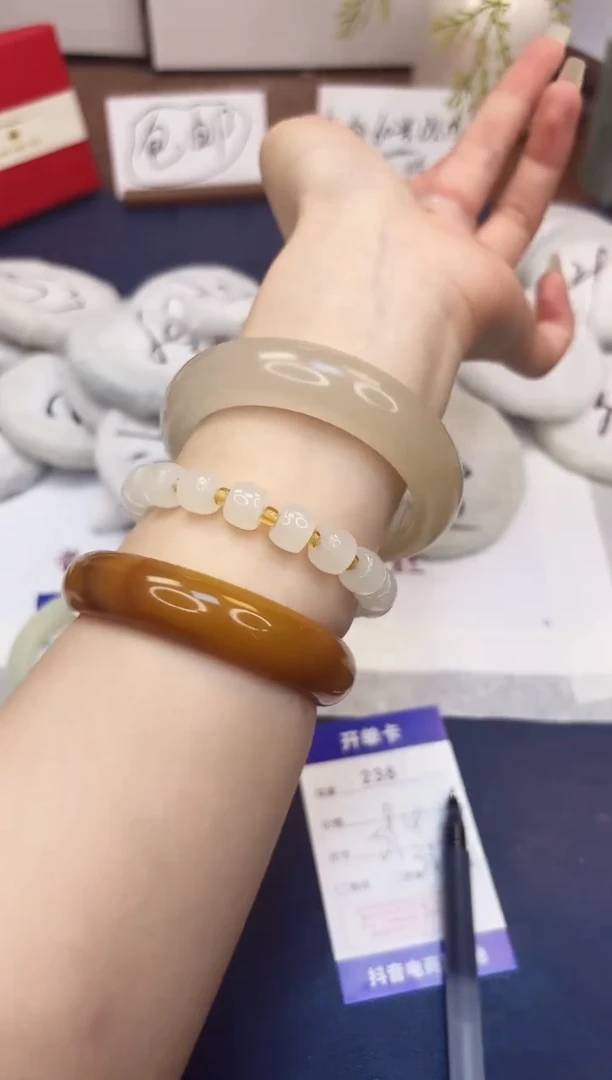 石英质玉手镯未镶嵌238-财气镯-圈口59