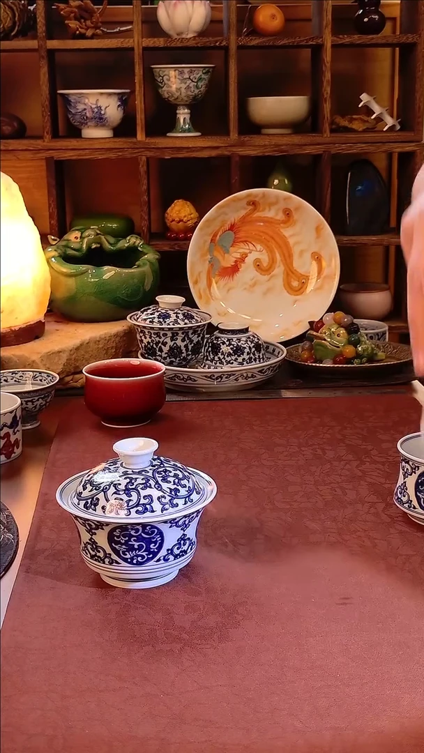 【手工手绘开窗离龙大马蹄盖碗】