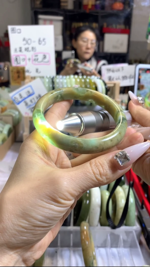 未镶嵌岫玉手镯42 64+