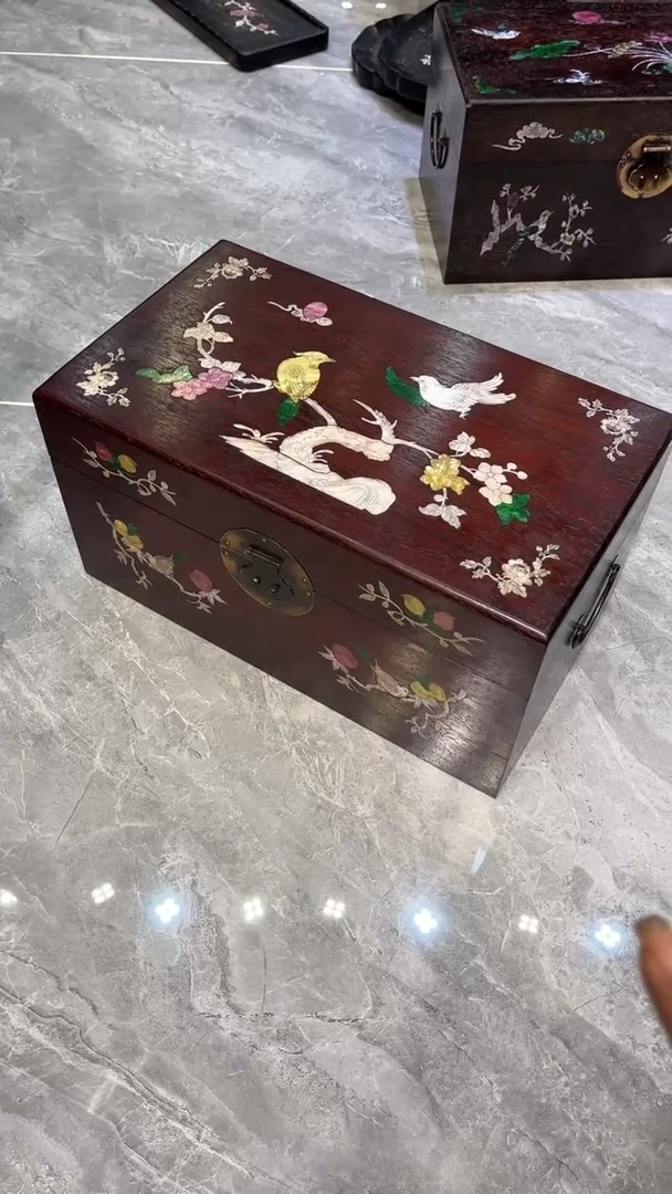 木鸟踏花枝收纳箱