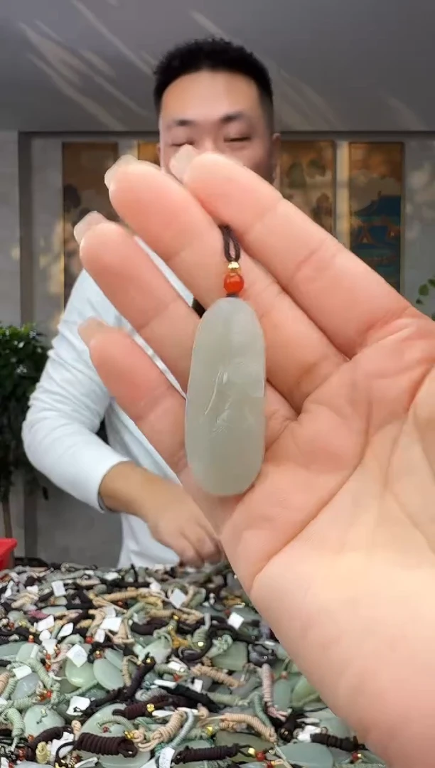 颈饰未镶嵌和田玉拍一发一多样性发货