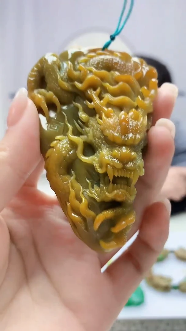 定制翡翠未镶嵌5060ms-毛货30龙牌