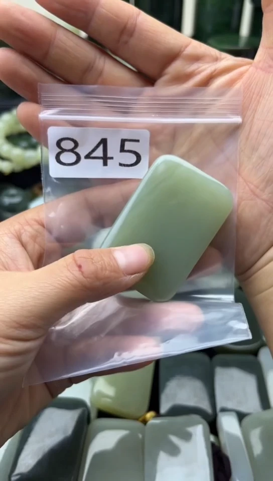 未镶嵌和田玉珠宝半成品牌子