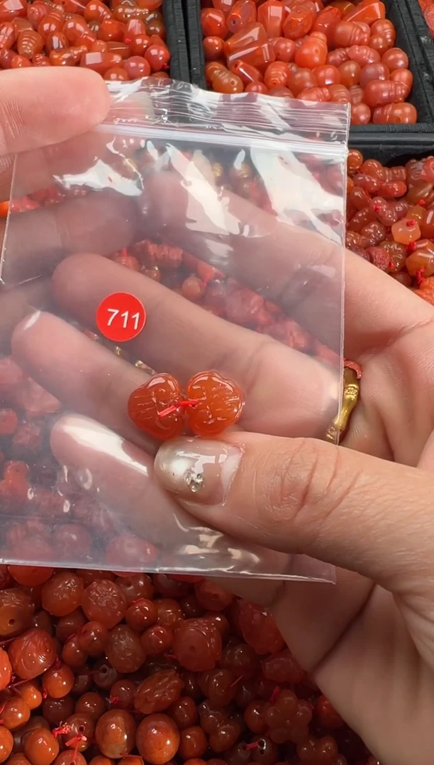 【闪购商品】南红玛瑙颈饰未镶嵌1