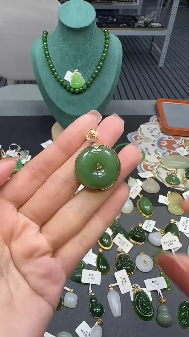 银S925镶嵌和田玉挂件1