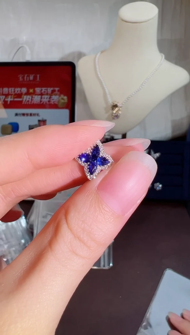 颈饰蓝宝石18K金镶嵌BN14223#-W#22