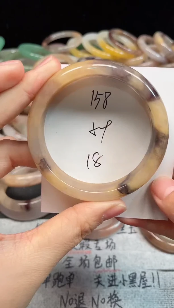 未镶嵌手镯石英质玉158