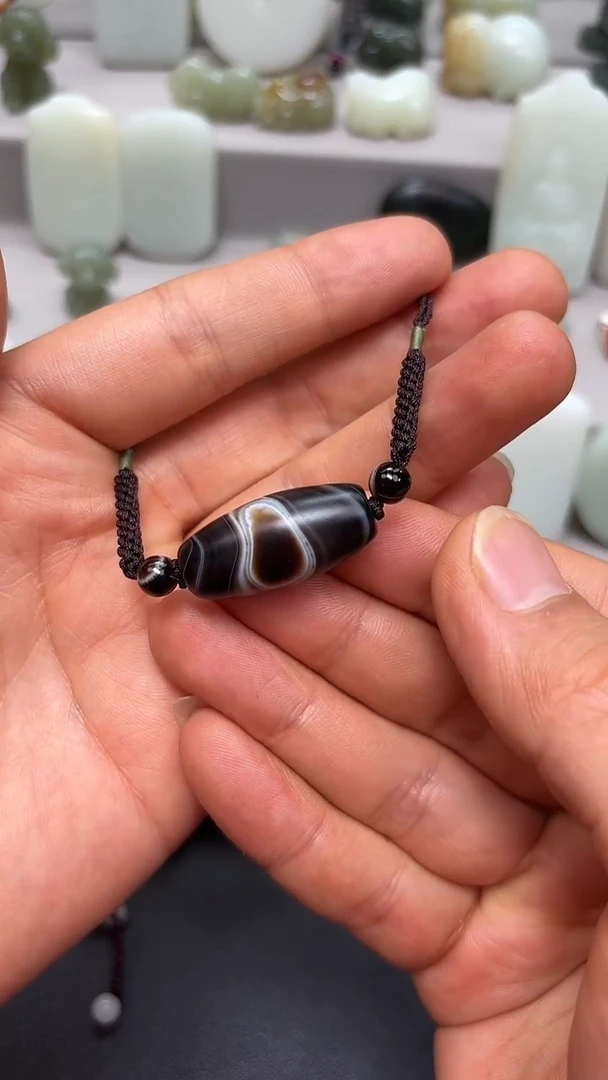 玛瑙/玉髓颈饰未镶嵌.