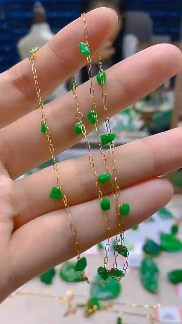 颈饰18K金镶嵌翡翠新号开播 全场乱卖