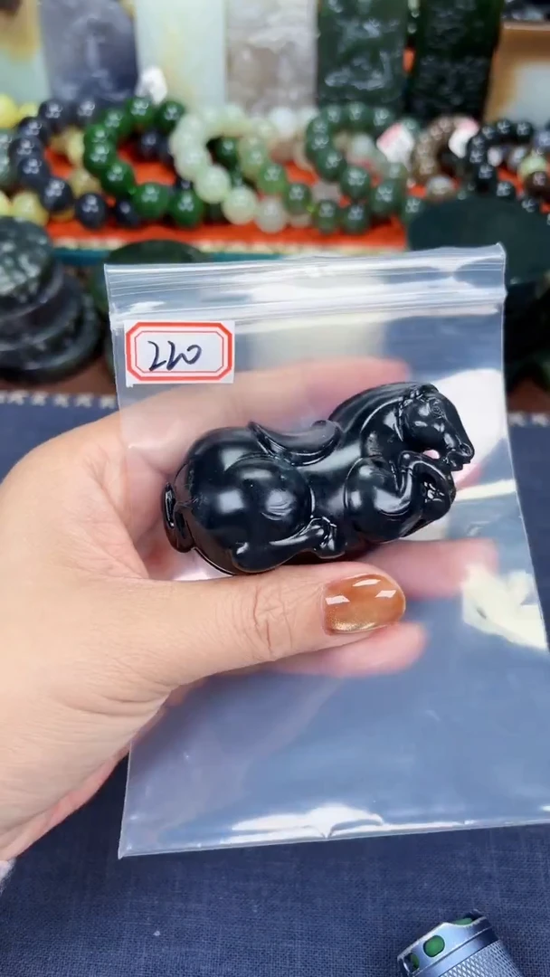 颈饰未镶嵌和田玉和田玉