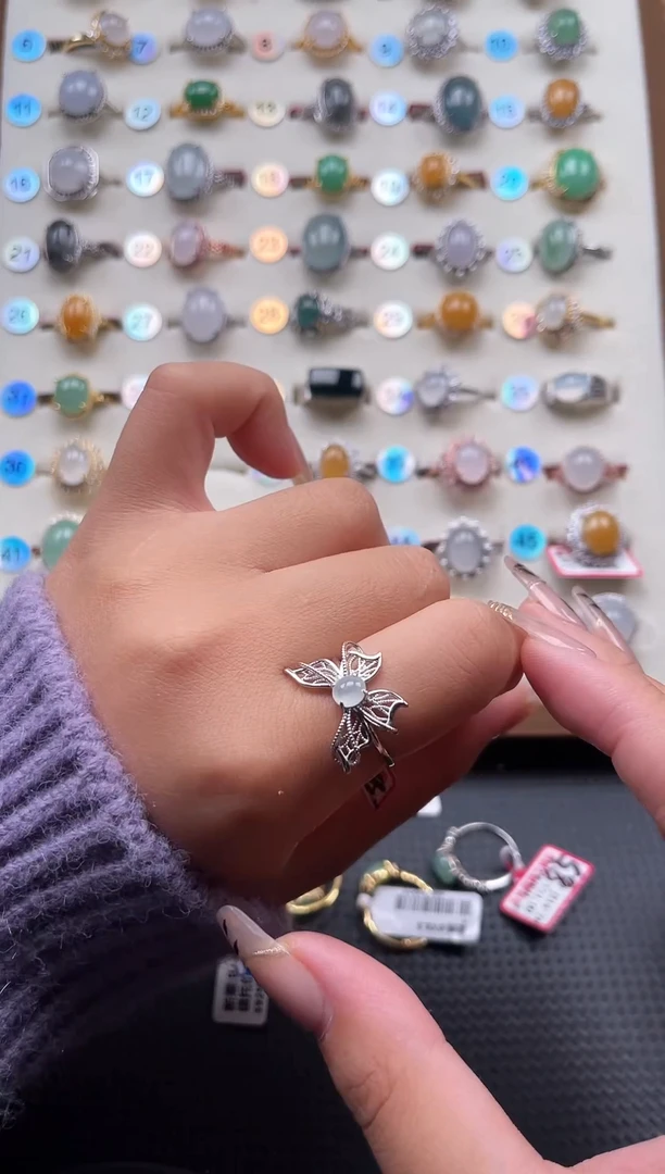 【闪购商品】翡翠戒指银S925镶嵌天然A货翡翠戒指