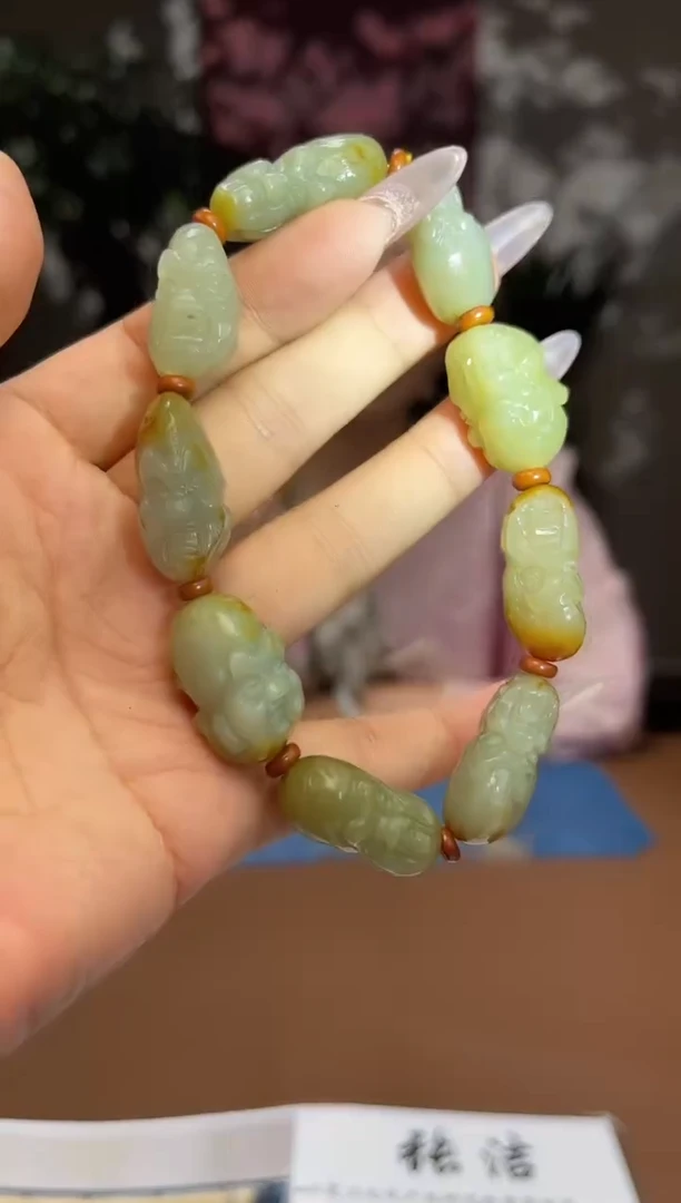 和田玉未镶嵌颈饰A373