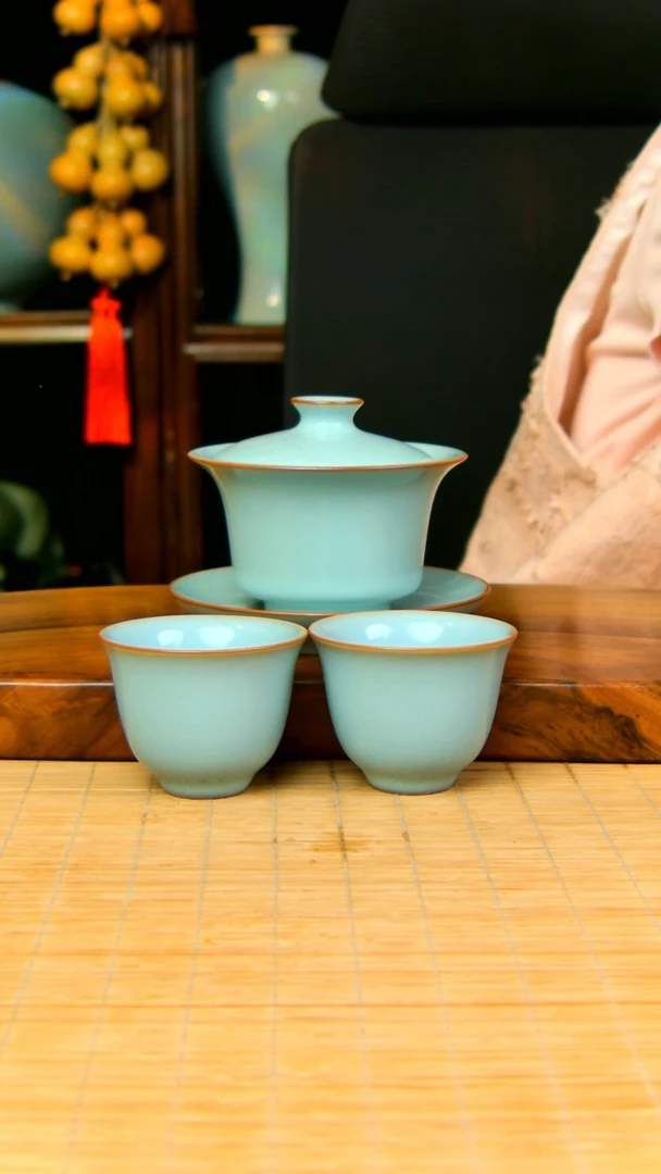 全手工天青色马蹄盖碗赠两杯198