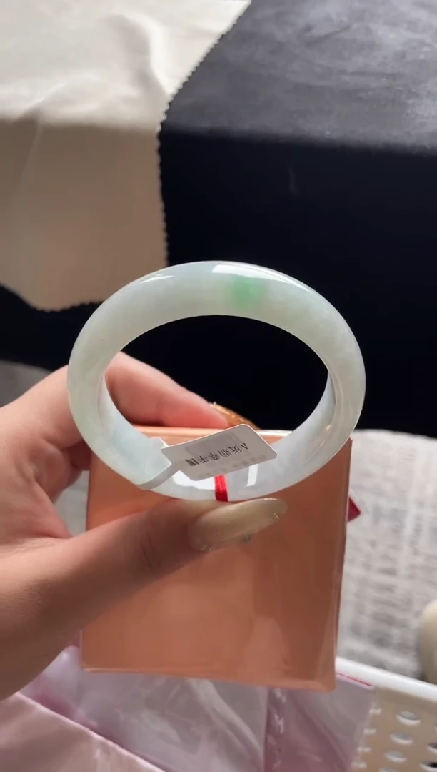 未镶嵌手镯翡翠三天鉴赏期