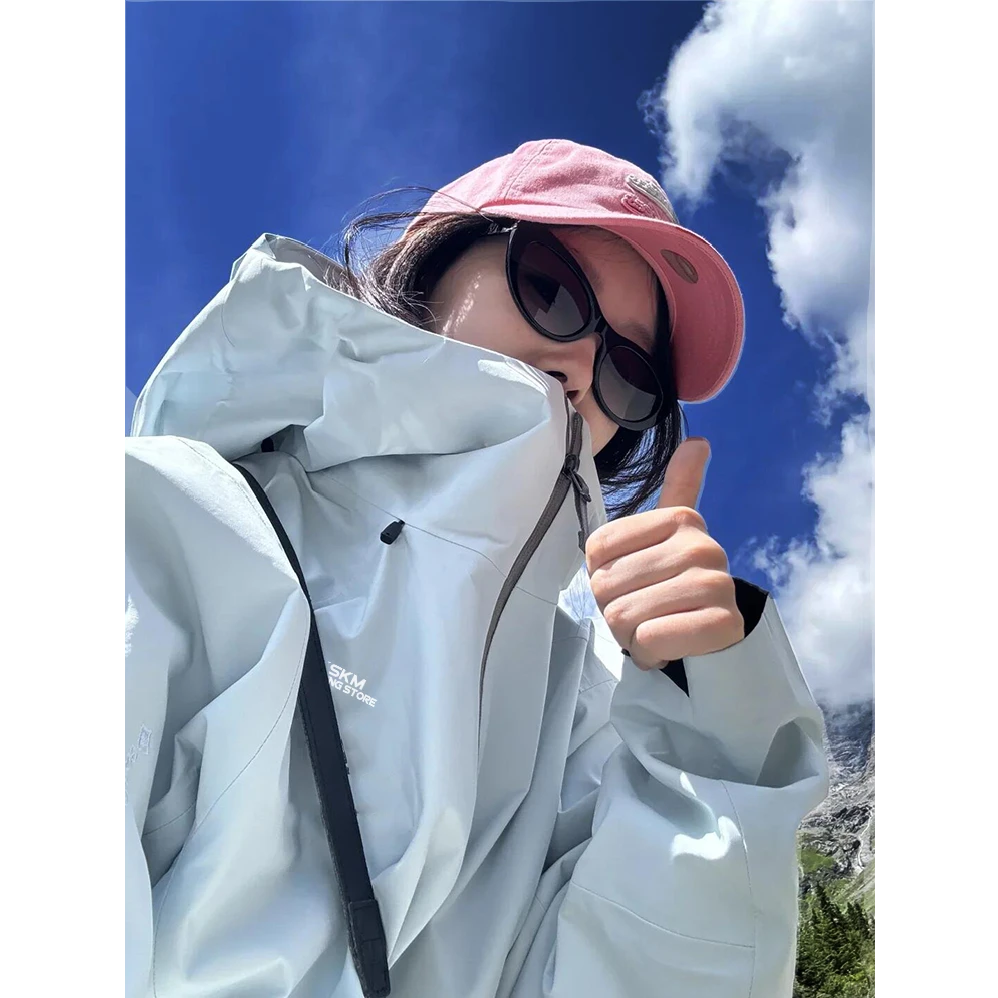 临典蓝色冲锋衣外套女2025新款可拆卸三合一薄款户外登山防晒外套