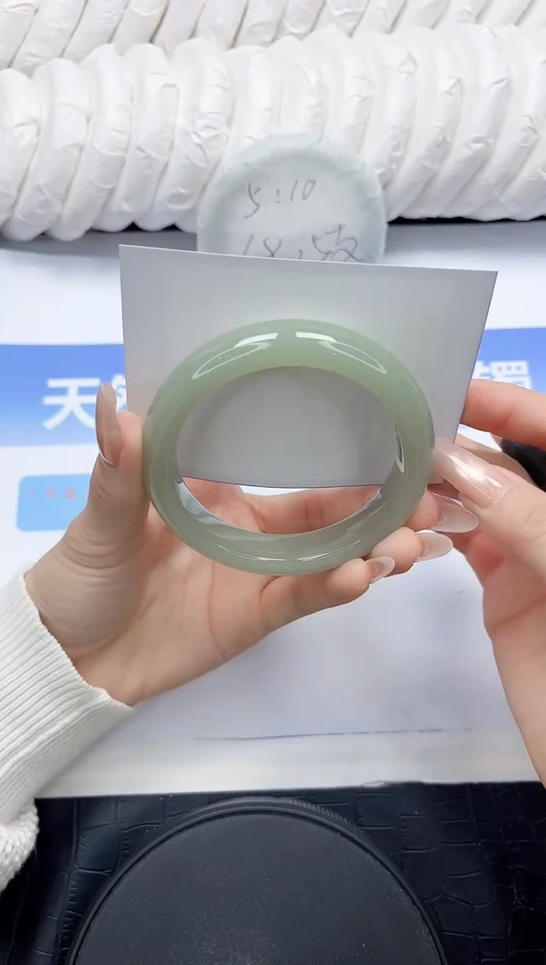 石英质玉手镯未镶嵌7-58