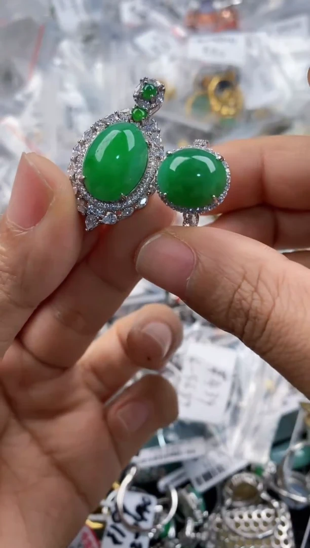 银S925镶嵌戒指翡翠111      6