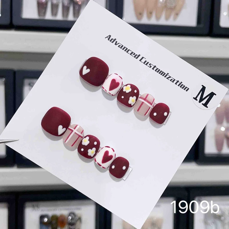 小朋友穿戴甲可暗夜精灵爱立体短款安全无异味美甲贴爱心手绘