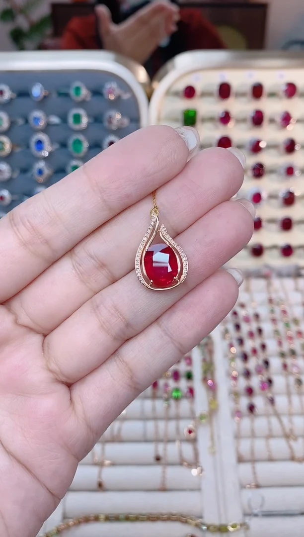 【闪购商品】碧玺18K金吊坠18K金镶嵌1