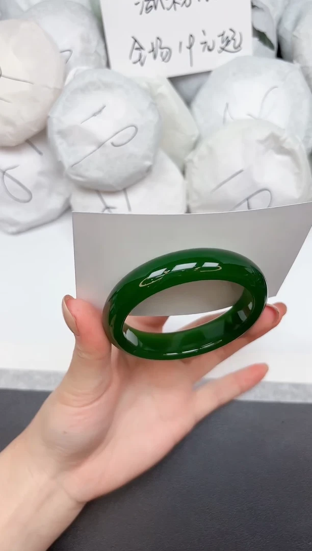 未镶嵌手镯石英质玉200/5556