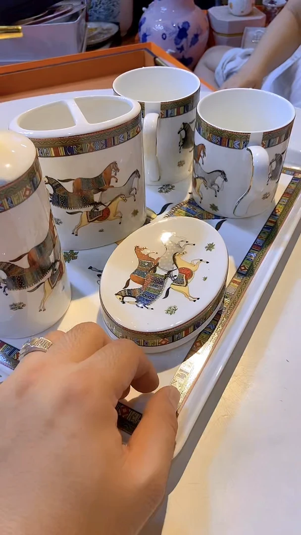 杯鸿辉家品牌瓷器，京东包邮！