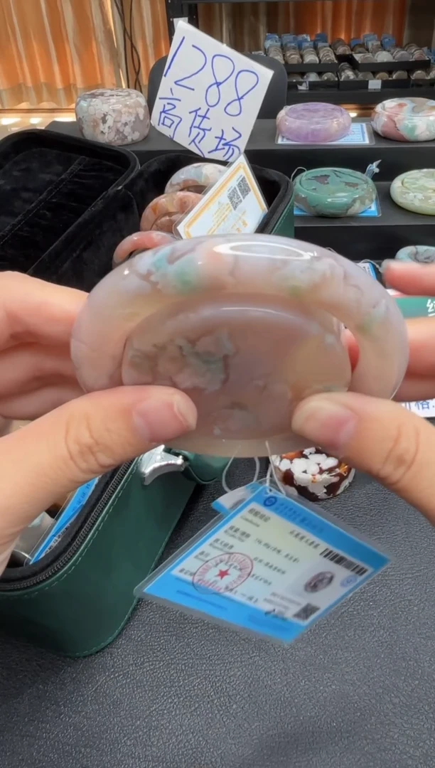 未镶嵌手镯石英质玉A481(57圈赠送镯心)