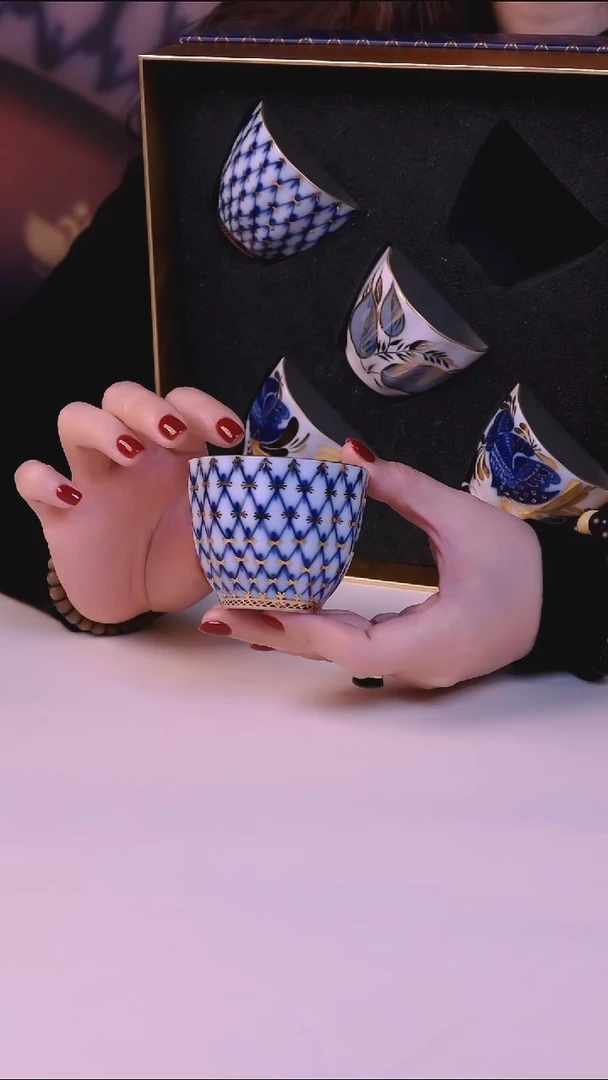 每天早上六点（钴蓝 手握杯 无盒）