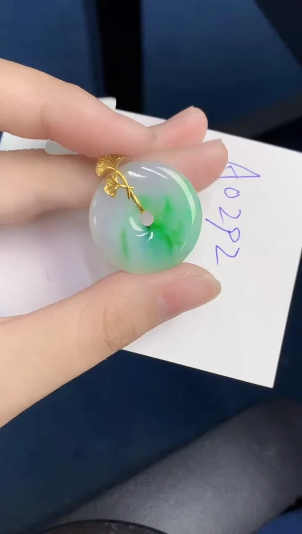 【闪购商品】翡翠颈饰18K金镶嵌000000000