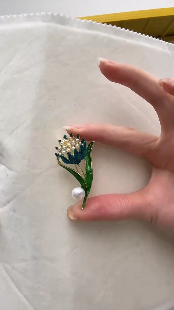 合金淡水珍珠胸针20号 设计款珍珠胸针