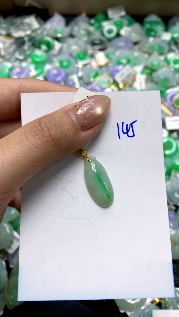 【闪购商品】翡翠颈饰18K金镶嵌11111111111111111