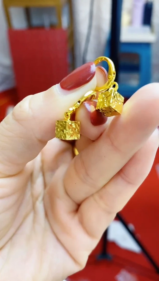 合金无031四方来财耳坠