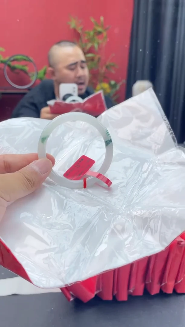 未镶嵌手镯翡翠6