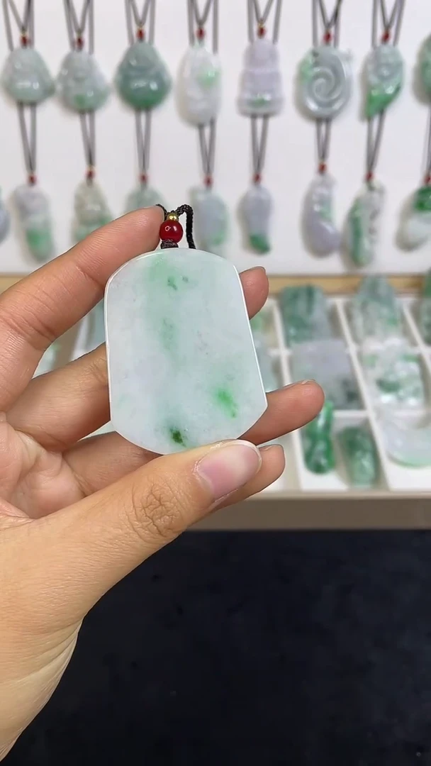 颈饰未镶嵌翡翠1