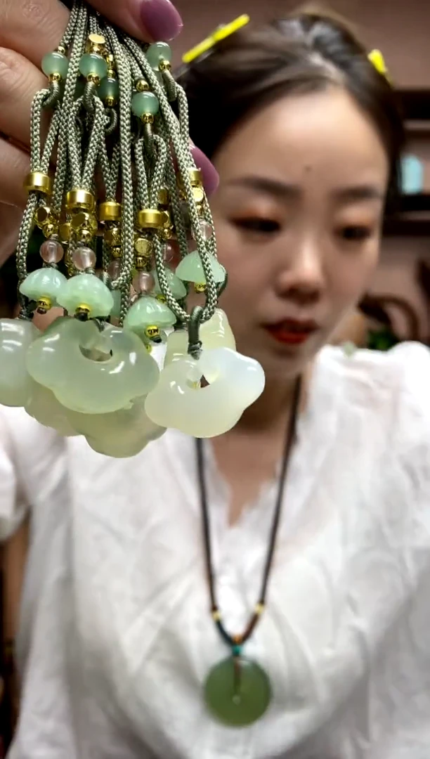 岫玉未镶嵌吊坠多样性发货其中发一