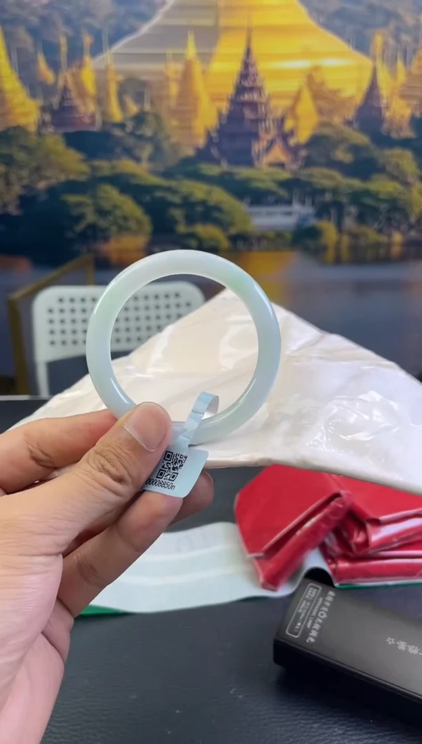 未镶嵌手镯翡翠m****y翡翠手镯