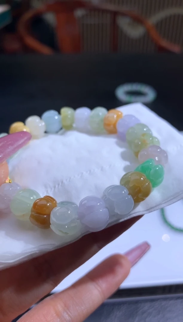 未镶嵌定制翡翠A****?翡翠