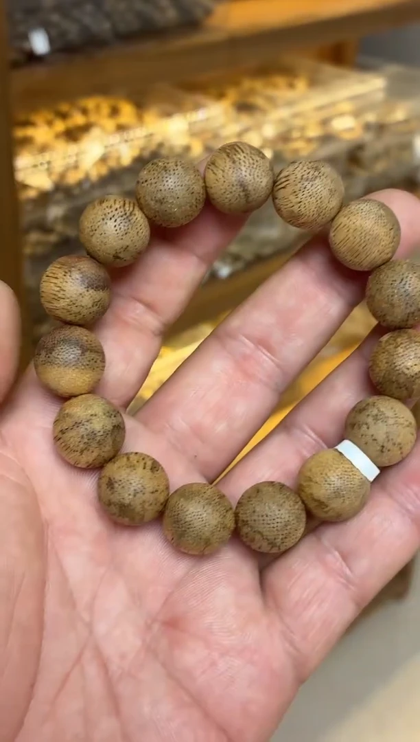 沉香手串 菩萨棋圆珠单圈红土蚁漏1.5多样性发其一