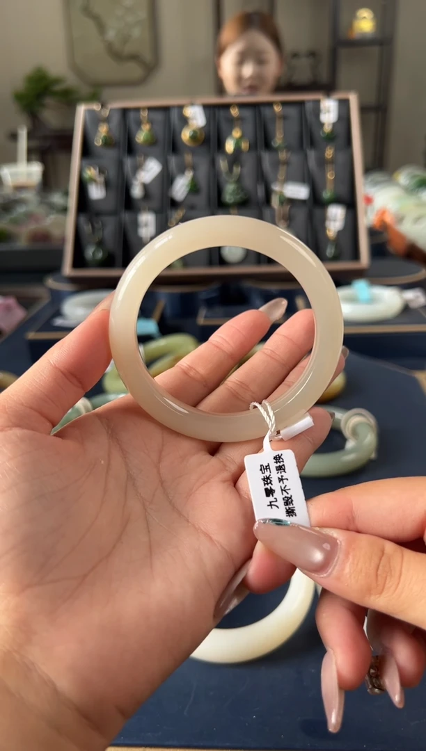 未镶嵌手镯和田玉C0022-55