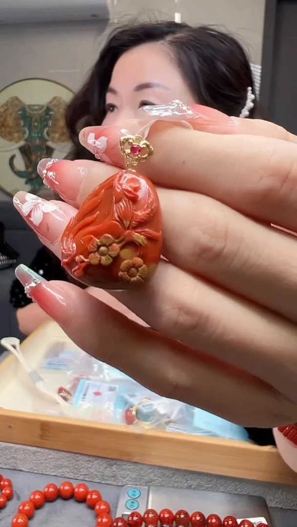 【闪购商品】南红玛瑙吊坠(不含链)18K金镶嵌/包浆凤九