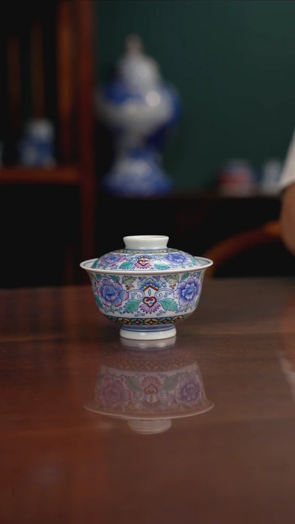 空山明月 新斗彩 牡丹
