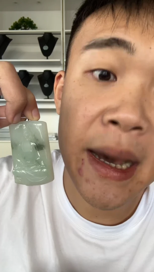 翡翠未镶嵌颈饰天然翡翠A货孤品一件