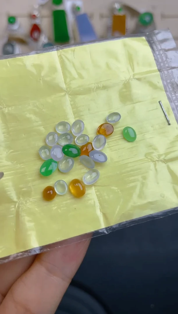 未镶嵌定制翡翠天然翡翠蛋面43