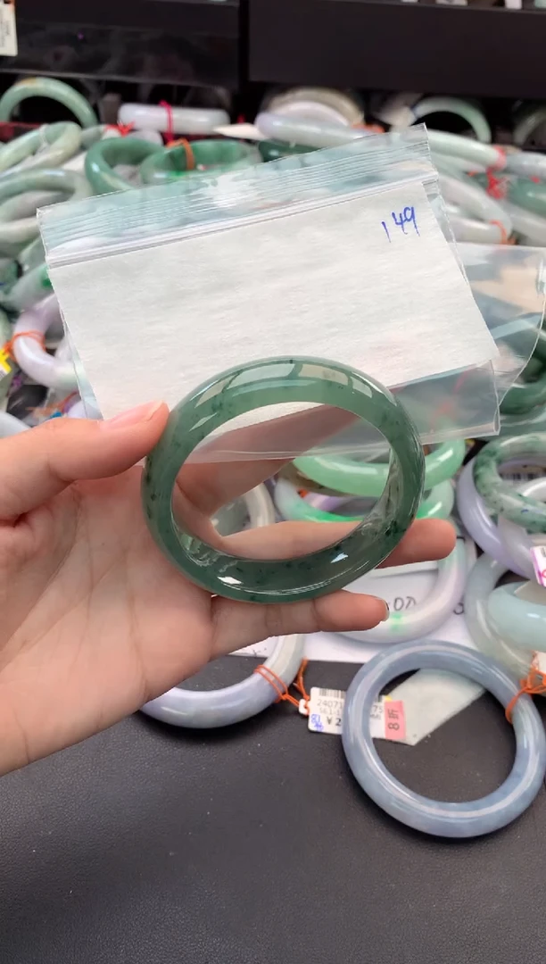 【闪购商品】定制翡翠未镶嵌毛货需精细抛光+多人