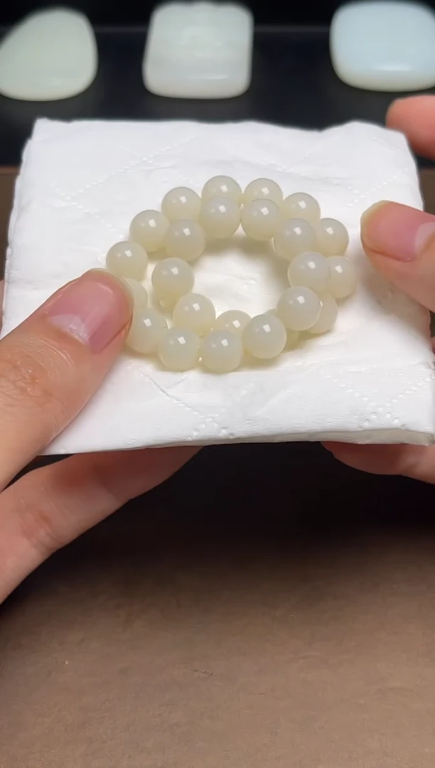 和田玉未镶嵌颈饰8