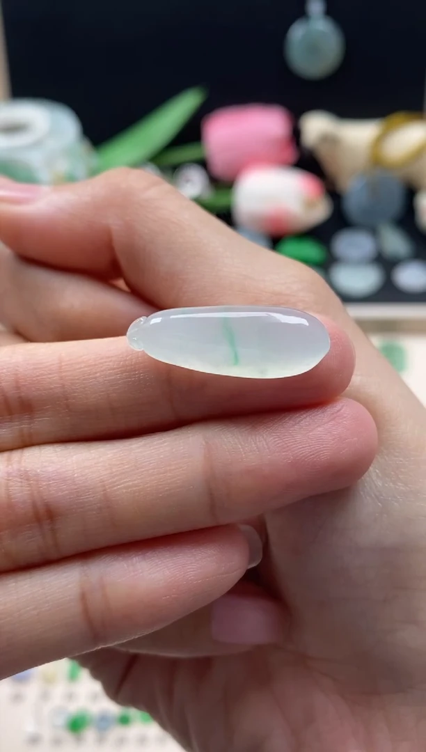 【闪购商品】翡翠颈饰未镶嵌翡翠白冰福瓜